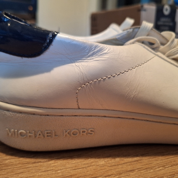 Micheal kors sneakers - Picture 2 of 5